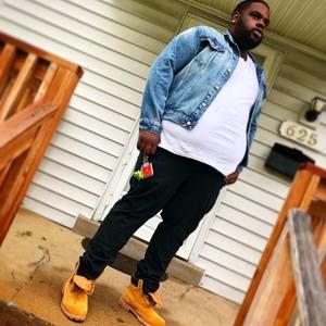 Meet your Posher, Johnathan